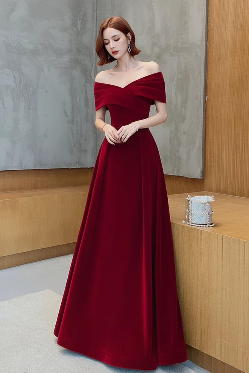 Velours Noir — Off-Shoulder Maxi Dress in Soft Velvet | Schulterfreies Samtkleid
