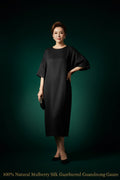 Damen Seidenkleid — 100% Maulbeerseide Gambiered Guangdong Gauze 香云纱 | Nadelstreifen | Nur 3 Exemplare
