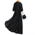 Seiden-Maxikleid aus 100% Maulbeerseide · Crepe · V-Ausschnitt | 100% Mulberry Silk Maxi Dress · Crepe · V-Neck