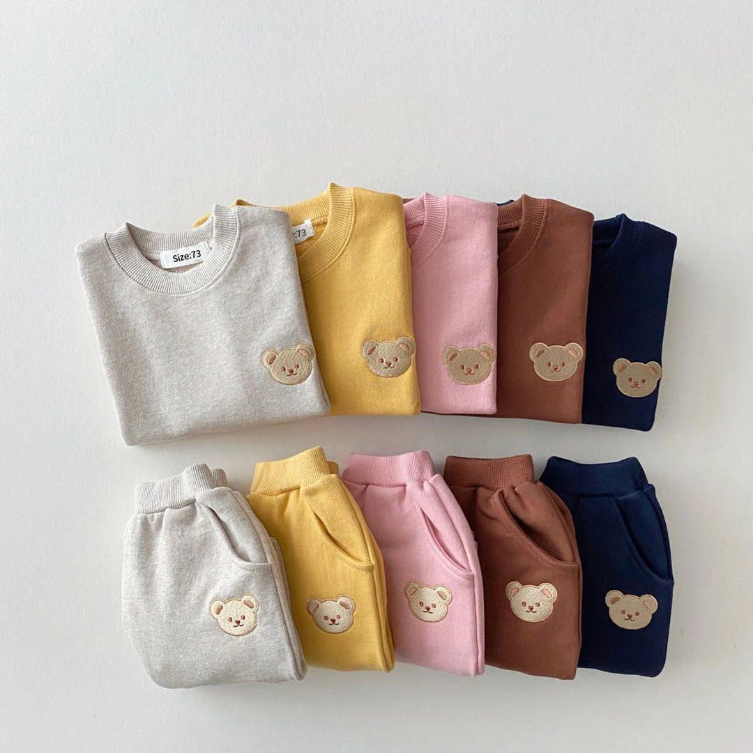 Baby & Kleinkind 2-teiliges Set – Bär-Sweatshirt & Hose, Herbst