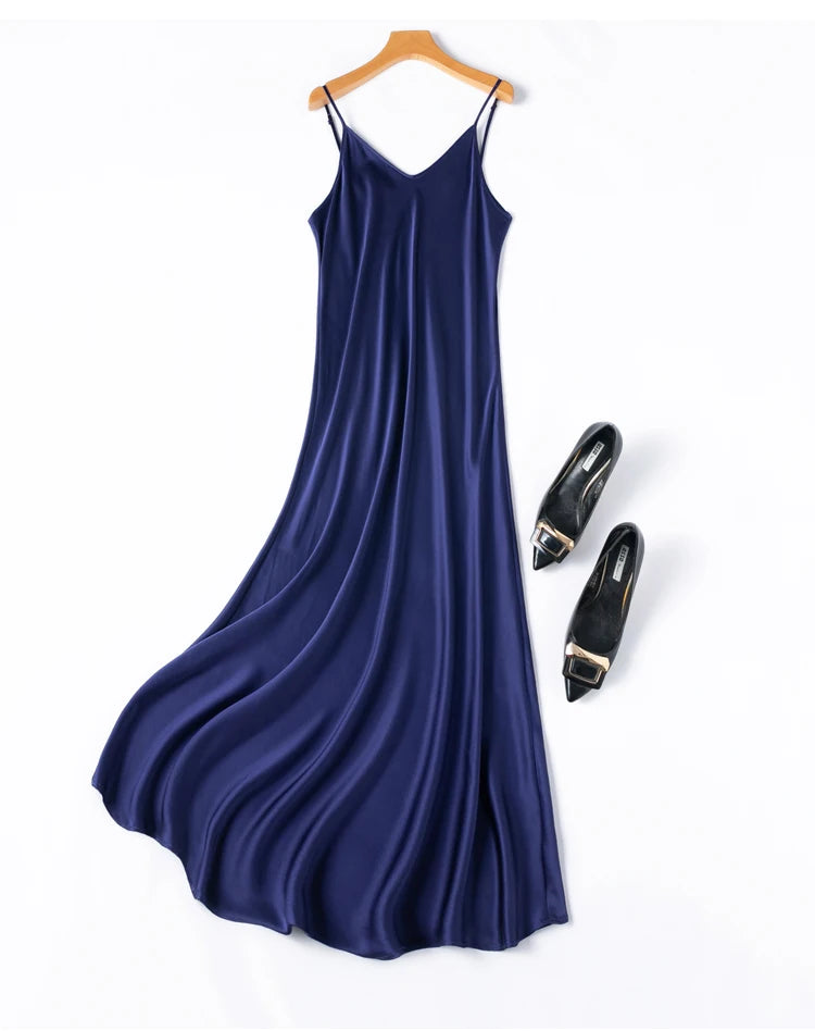 Seiden-Slip Dress · 100% Maulbeerseide 21 Momme · Spaghettiträger | Silk Slip Dress · 100% Mulberry Charmeuse Silk 21 Momme · Spaghetti Straps