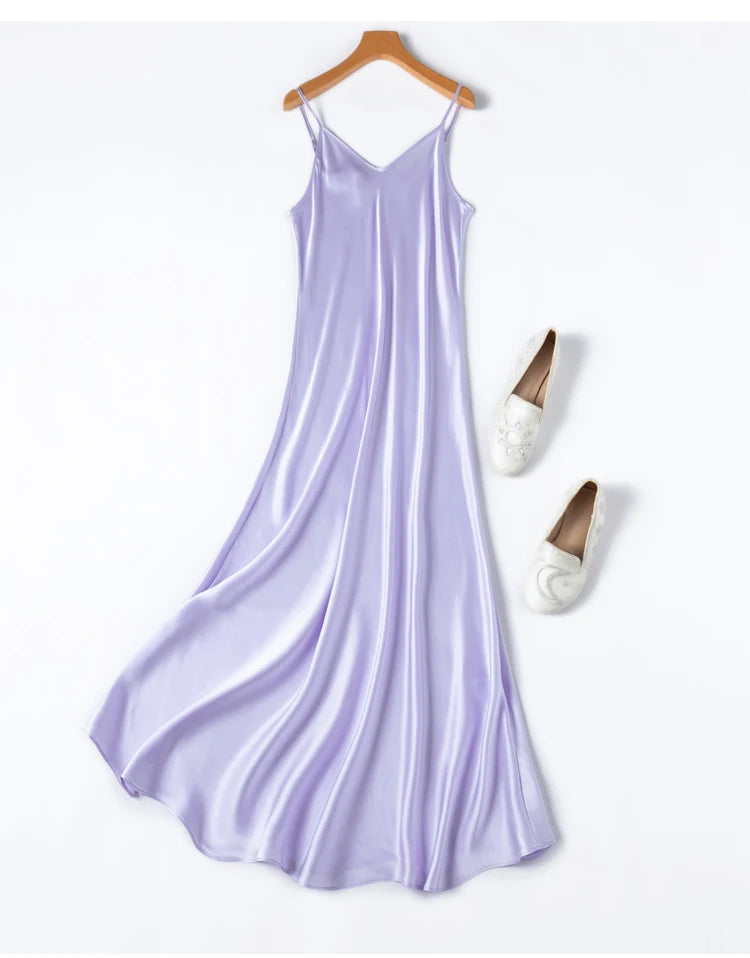 Seiden-Slip Dress · 100% Maulbeerseide 21 Momme · Spaghettiträger | Silk Slip Dress · 100% Mulberry Charmeuse Silk 21 Momme · Spaghetti Straps