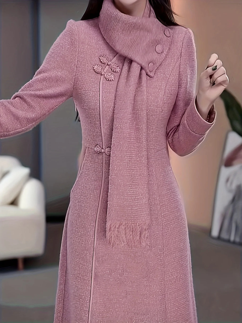 Cheongsam-Inspired Woolen Maxi Dress — Elegantes Wollkleid im Cheongsam-Stil