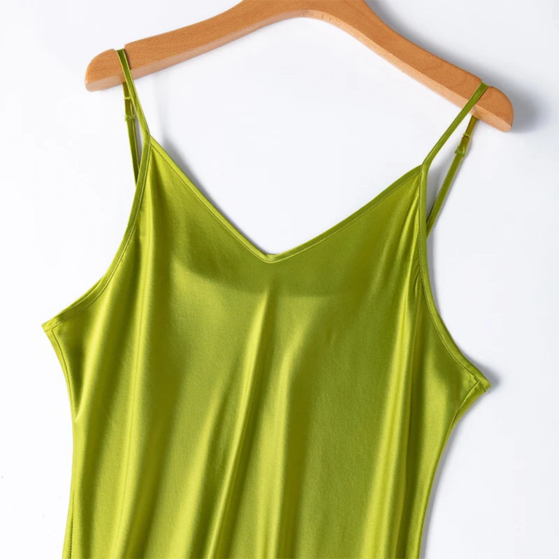 Seiden-Slip Dress · 100% Maulbeerseide 21 Momme · Spaghettiträger | Silk Slip Dress · 100% Mulberry Charmeuse Silk 21 Momme · Spaghetti Straps