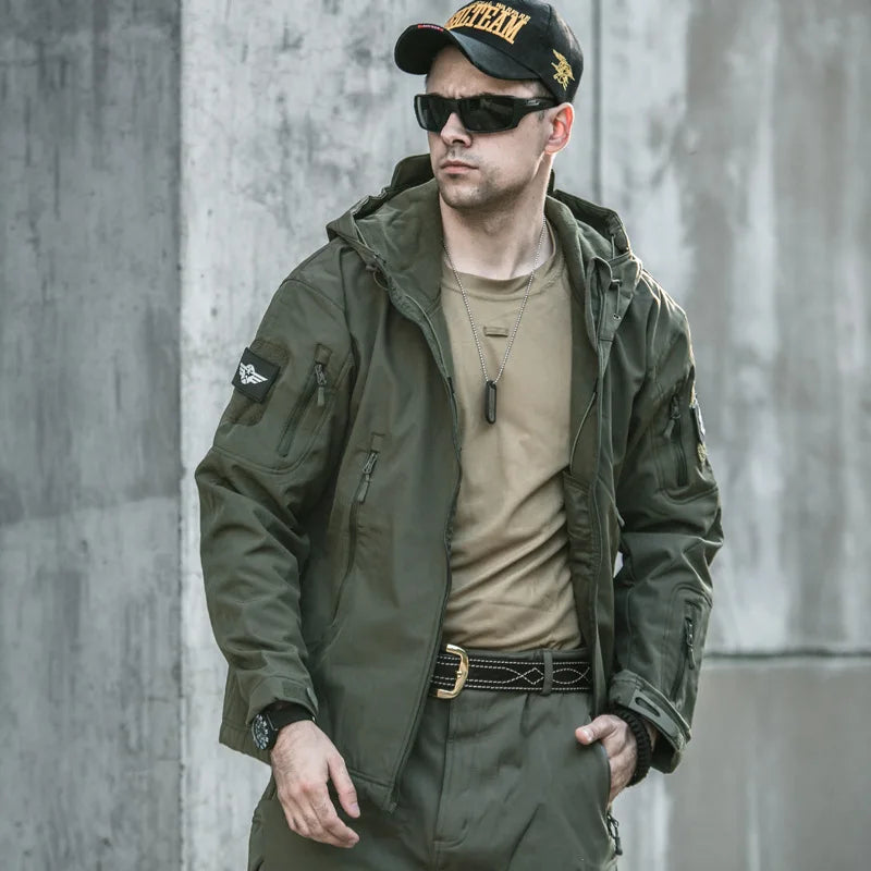Herren Taktischer Outdoor-Anzug · Men's Tactical Outdoor Suit